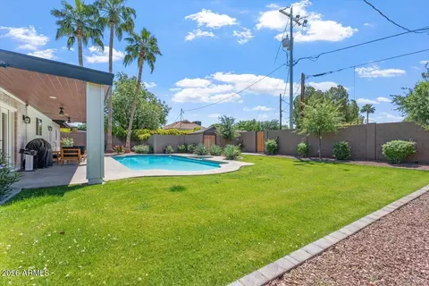 Exterior - 735 E Northern Ave, Phoenix, AZ 85020 photo 7 of 8