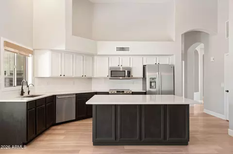 Kitchen - 846 E Constitution Dr, Gilbert, AZ 85296 photo 1 of 1