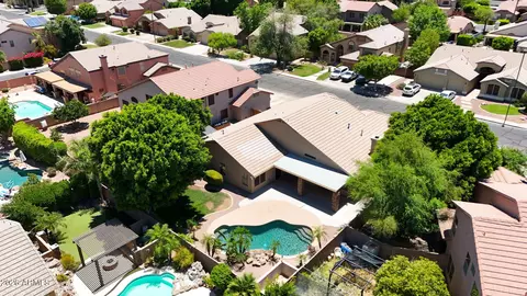 View/Area - 846 E Constitution Dr, Gilbert, AZ 85296 photo 1 of 3