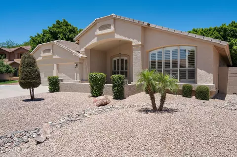 Exterior - 846 E Constitution Dr, Gilbert, AZ 85296 photo 2 of 9