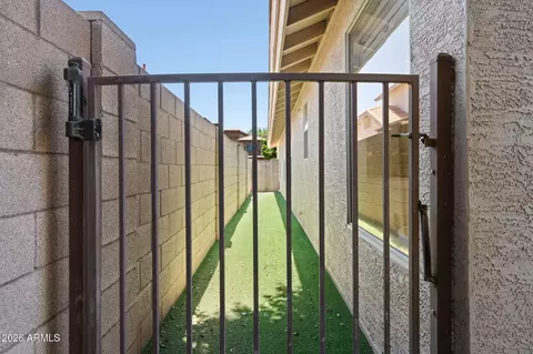 Exterior - 846 E Constitution Dr, Gilbert, AZ 85296 photo 9 of 9