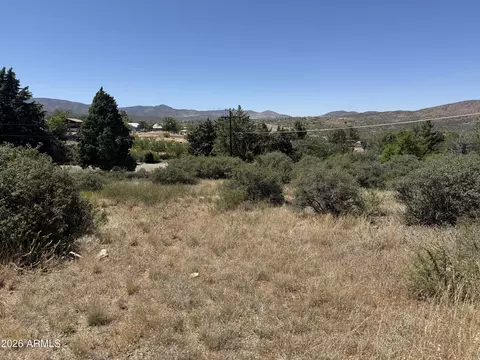 13252 E Kofa Rd #4, Mayer, AZ 86333
