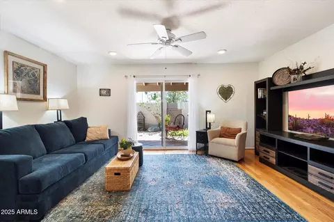 Living - 1173 E Beryl Ave, Phoenix, AZ 85020 photo 1 of 2