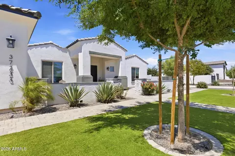 Exterior - 37233 N 11th Ave, Phoenix, AZ 85086 photo 9 of 24