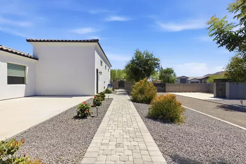 Exterior - 37233 N 11th Ave, Phoenix, AZ 85086 photo 12 of 24