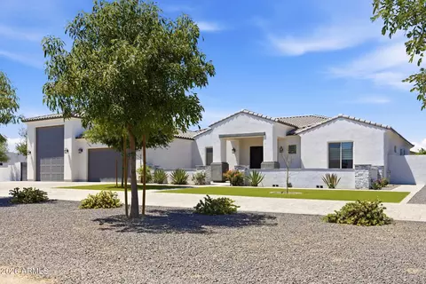 Exterior - 37233 N 11th Ave, Phoenix, AZ 85086 photo 5 of 24