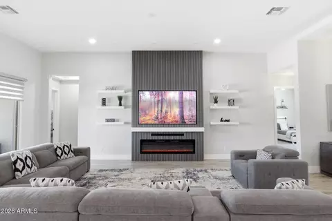 Living - 37233 N 11th Ave, Phoenix, AZ 85086 photo 5 of 7