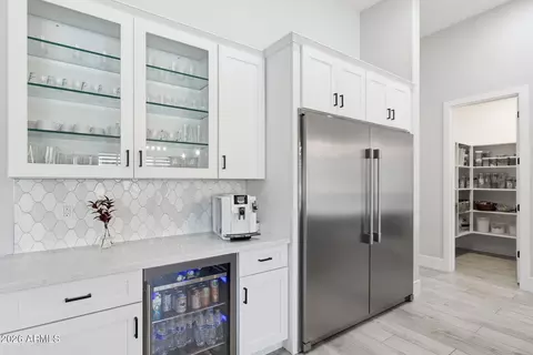 Kitchen - 37233 N 11th Ave, Phoenix, AZ 85086 photo 11 of 12