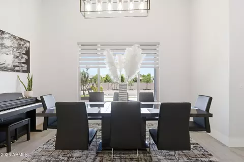 Dining - 37233 N 11th Ave, Phoenix, AZ 85086 photo 2 of 3