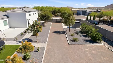 Exterior - 37233 N 11th Ave, Phoenix, AZ 85086 photo 19 of 24
