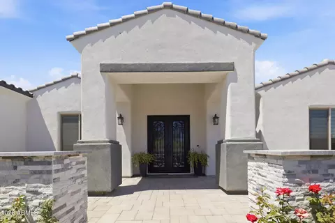 Exterior - 37233 N 11th Ave, Phoenix, AZ 85086 photo 8 of 24