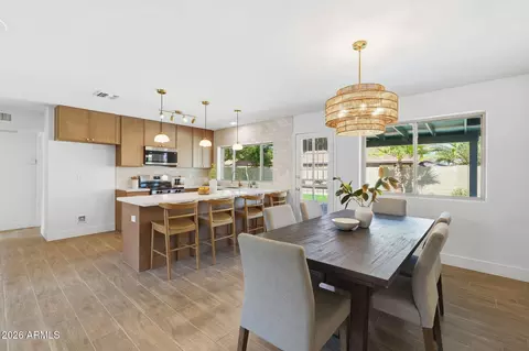3205 N Woodburne Dr, Chandler, AZ 85224
