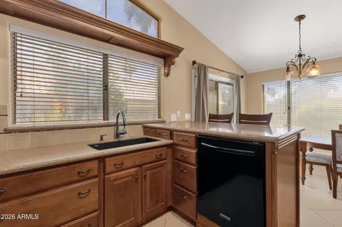Kitchen - 4755 E Angela Dr, Phoenix, AZ 85032 photo 3 of 6