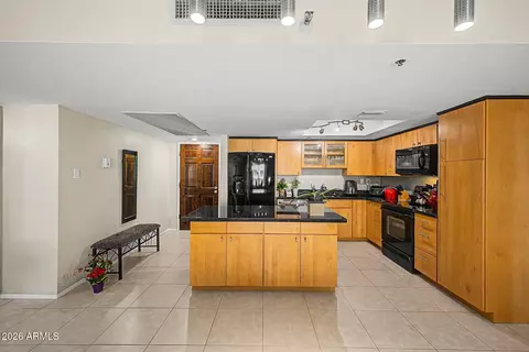 7860 E Camelback Rd #309, Scottsdale, AZ 85251