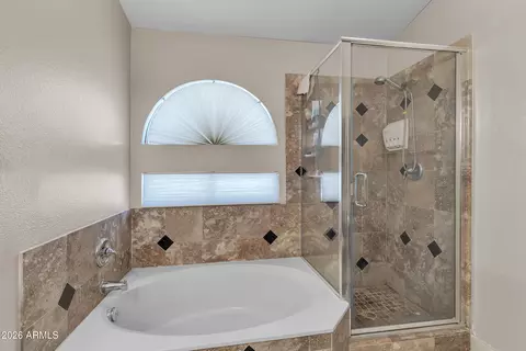 Bath - 9865 S 44th St, Phoenix, AZ 85044 photo 3 of 3