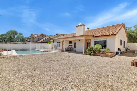 Exterior - 9865 S 44th St, Phoenix, AZ 85044 photo 6 of 8