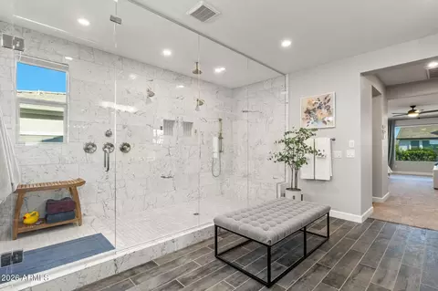 Bath - 3017 E Silo Dr, Gilbert, AZ 85296 photo 3 of 7