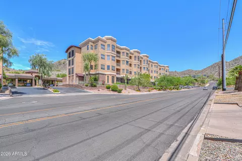 9820 N Central Ave #212, Phoenix, AZ 85020