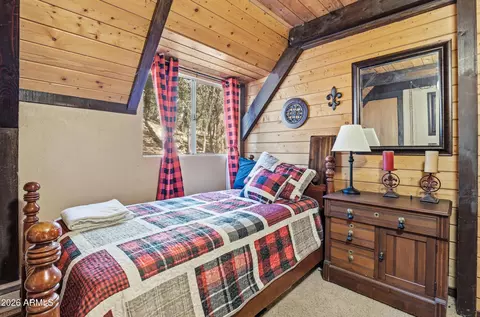 Bedroom - 3949 N Apache Trl, Pine, AZ 85544 photo 2 of 4