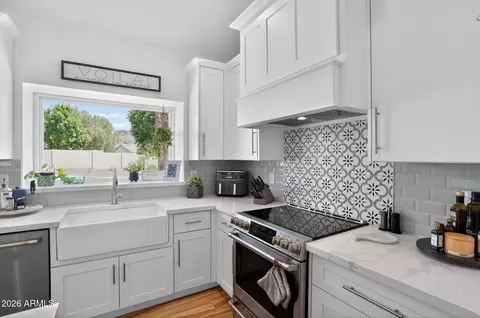 Kitchen - 3418 E Tere St E, Phoenix, AZ 85044 photo 2 of 6