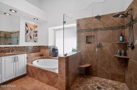 Bath - 3418 E Tere St E, Phoenix, AZ 85044 photo 2 of 3