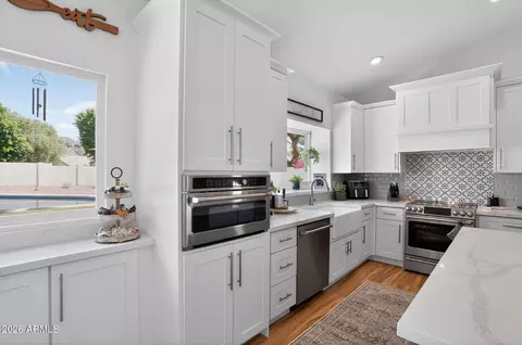 Kitchen - 3418 E Tere St E, Phoenix, AZ 85044 photo 3 of 6