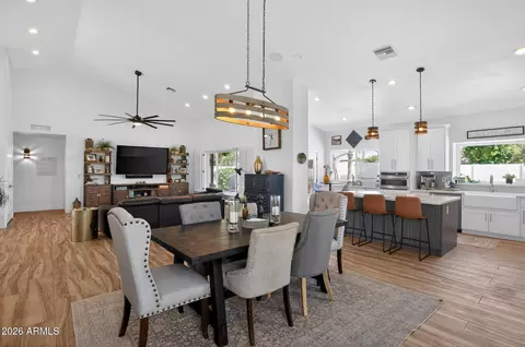 Dining - 3418 E Tere St E, Phoenix, AZ 85044 photo 1 of 2
