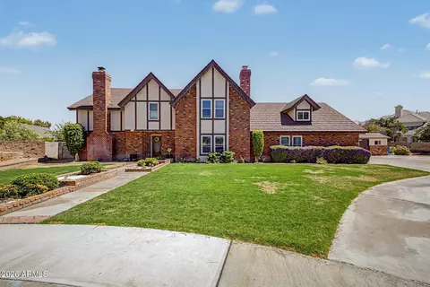 2451 N Forest Cir, Mesa, AZ 85203