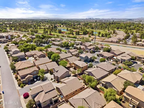 View/Area - 3906 E Pollack St, Phoenix, AZ 85042 photo 2 of 6