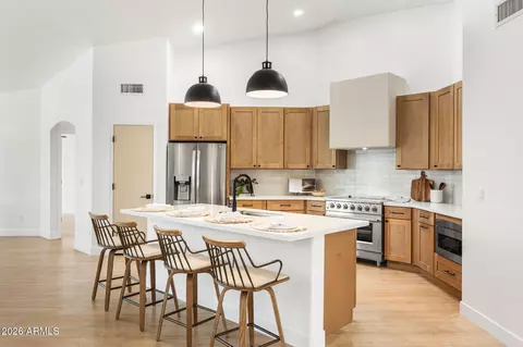 Kitchen - 10553 E Dolphin Ave, Mesa, AZ 85208 photo 1 of 6