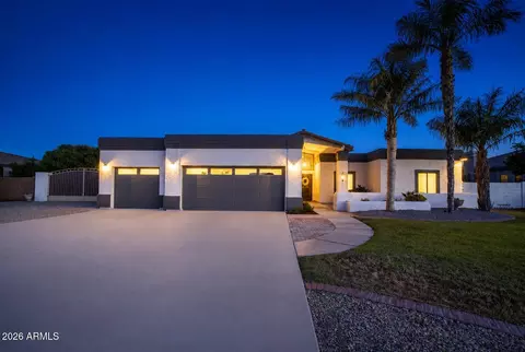 8443 W Donald Dr, Peoria, AZ 85383