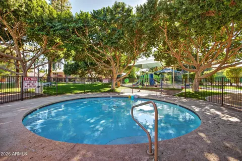 Exterior - 965 E Lamplighter Ln, Tempe, AZ 85283 photo 13 of 14