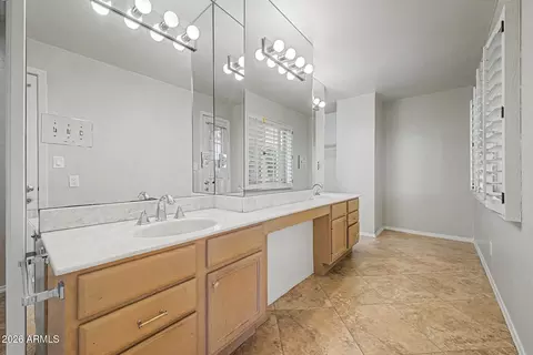 Bath - 965 E Lamplighter Ln, Tempe, AZ 85283 photo 1 of 2