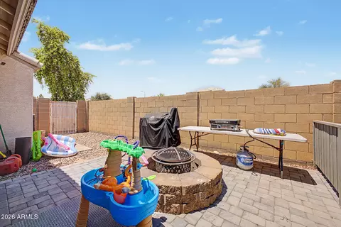 2633 S 81st Ln, Phoenix, AZ 85043