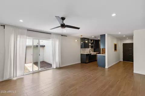 8586 E Indian School Rd #F, Scottsdale, AZ 85251