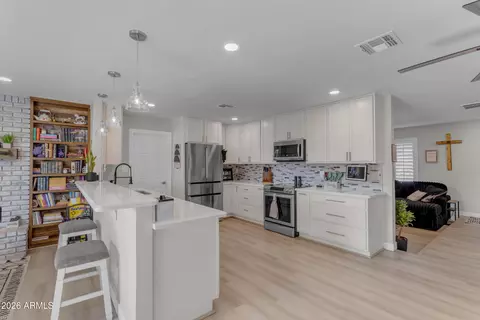 Kitchen - 704 N Gentry Cir, Mesa, AZ 85213 photo 5 of 8