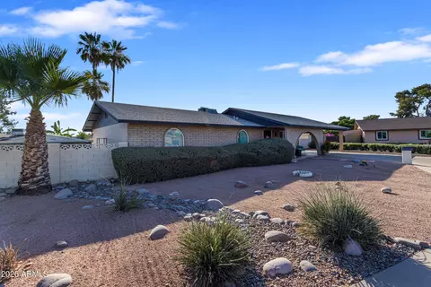 Exterior - 704 N Gentry Cir, Mesa, AZ 85213 photo 4 of 15