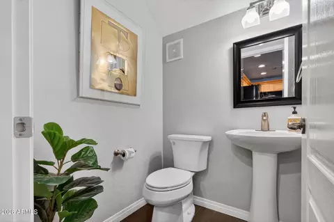 Bath - 3150 E Beardsley Rd #1010, Phoenix, AZ 85050 photo 1 of 4