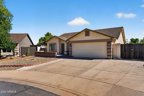 Exterior - 548 N Bailey Cir, Mesa, AZ 85207 photo 2 of 10