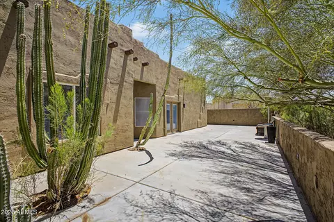 45525 N 20th St, New River, AZ 85087