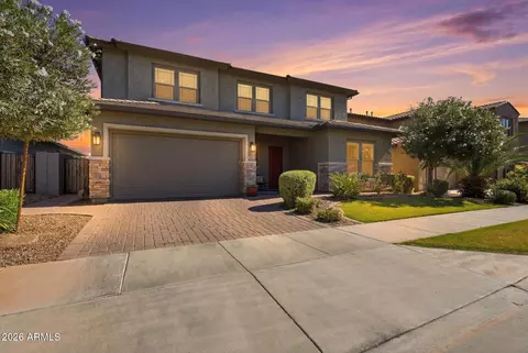 Exterior - 9937 E Tesla Ave, Mesa, AZ 85212 photo 4 of 5