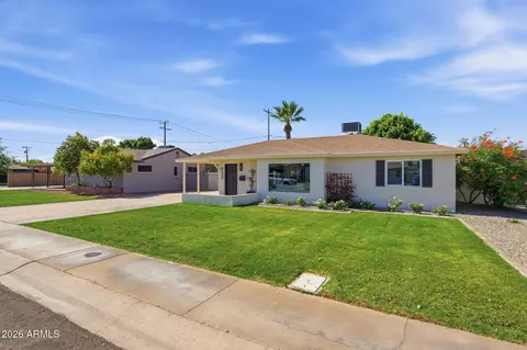 933 E Cavalier Dr, Phoenix, AZ 85014 photo 3