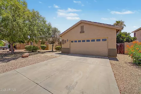 Exterior - 4237 E Del Rio St, Gilbert, AZ 85295 photo 2 of 8