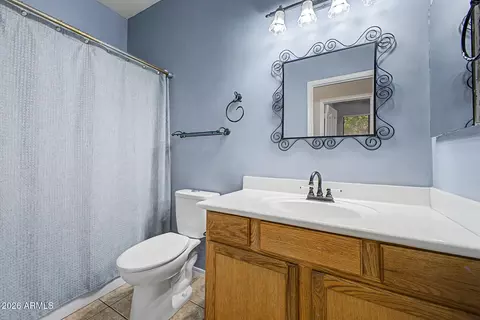 Bath - 4237 E Del Rio St, Gilbert, AZ 85295 photo 4 of 4