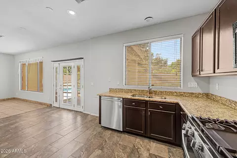 Kitchen - 4237 E Del Rio St, Gilbert, AZ 85295 photo 3 of 3
