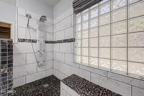 Bath - 4237 E Del Rio St, Gilbert, AZ 85295 photo 2 of 4