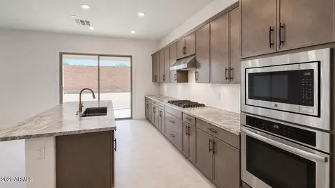 18522 W Cathedral Rock Dr, Goodyear, AZ 85338
