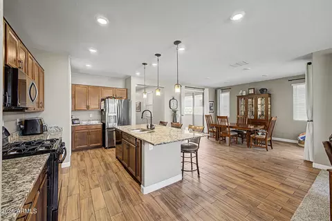 Kitchen - 9856 E Timpani Ln, Mesa, AZ 85212 photo 2 of 4