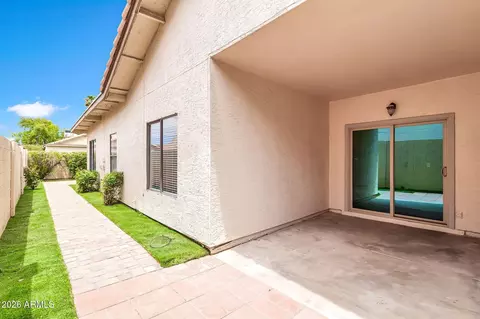Exterior - 962 E Vaughn Ave, Gilbert, AZ 85234 photo 4 of 6