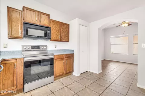 Kitchen - 962 E Vaughn Ave, Gilbert, AZ 85234 photo 3 of 4
